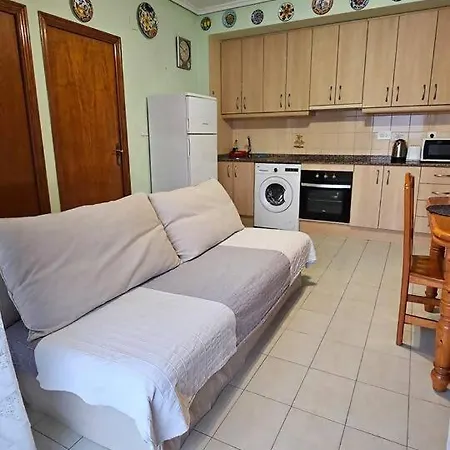 Un Salto Y A La Playa * Torrevieja