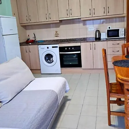 Un Salto Y A La Playa Torrevieja